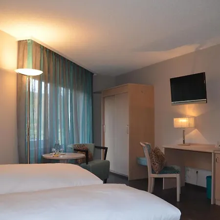 Castell & Restaurant Hotel Leinsweiler