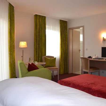 Castell Hotel&restaurant Hotel