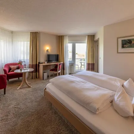 Castell Hotel&restaurant Hotel