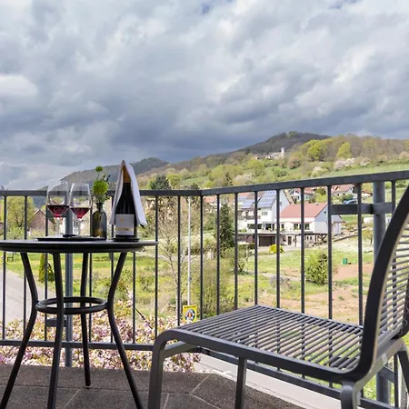 Castell Hotel&restaurant Hotel