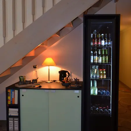 Castell & Restaurant 3*