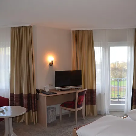 Castell & Restaurant 3* Leinsweiler