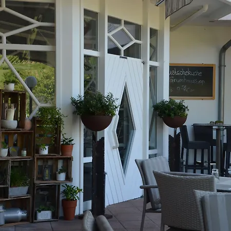 Hotel Castell & Restaurant 3*