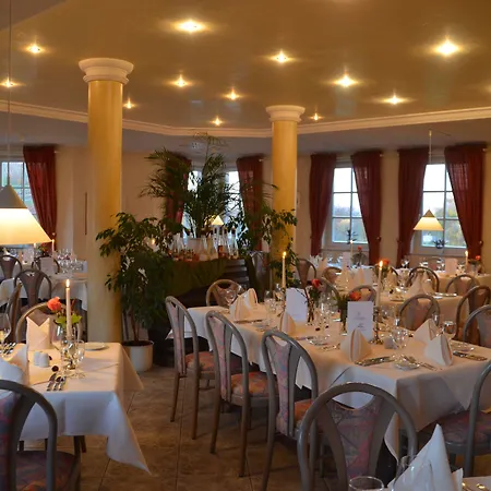 Hotel Castell & Restaurant 3*