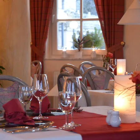 Hotel Castell & Restaurant 3*