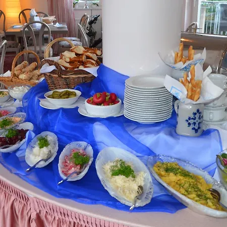 Castell & Restaurant