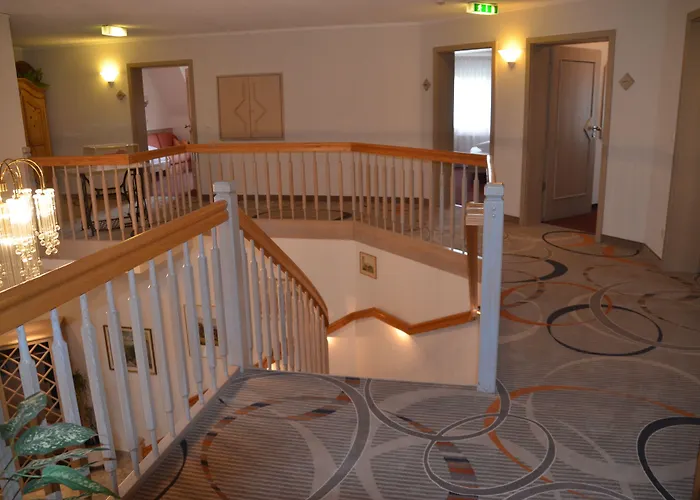 Castell & Restaurant Hotel Leinsweiler