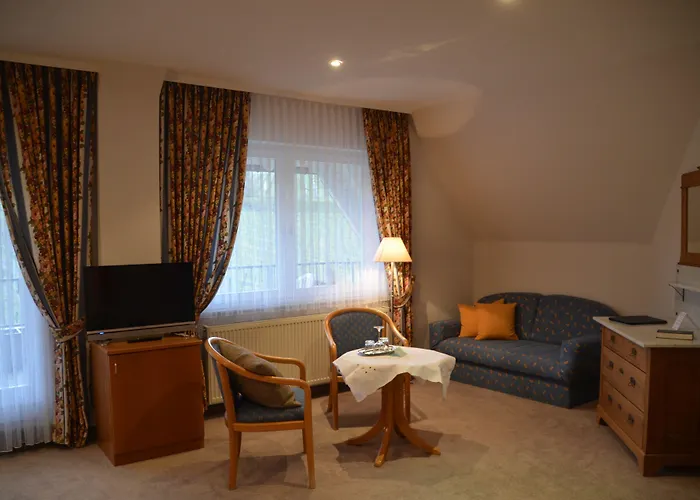 Castell & Restaurant Hotel
